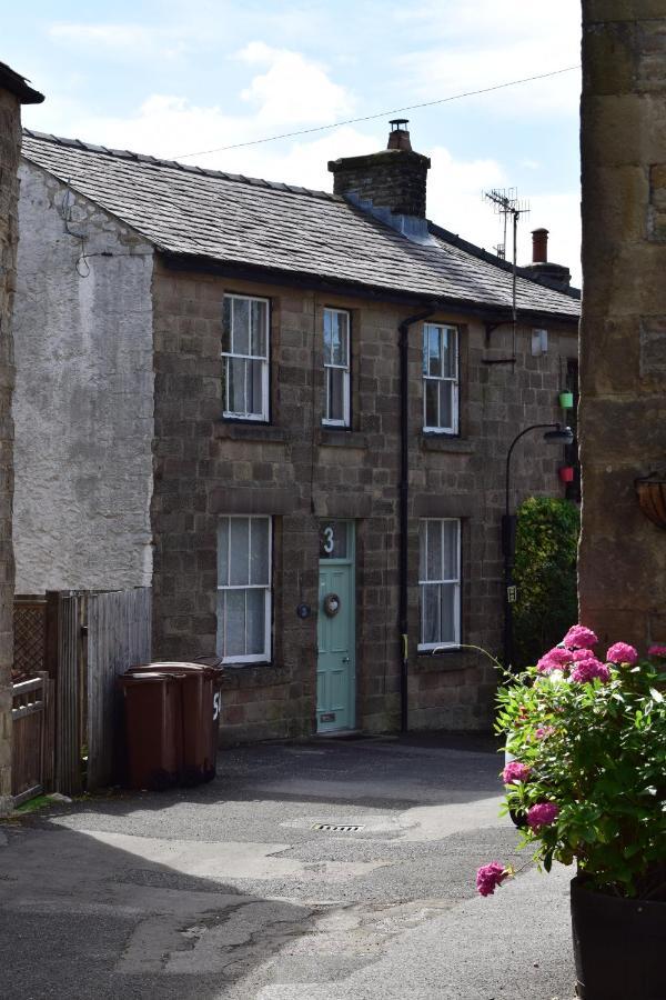 The Buxton Retreat A Luxurious 3-Storey Townhouse With Four Poster Bed And Double Jacuzzi Bath" Exteriör bild